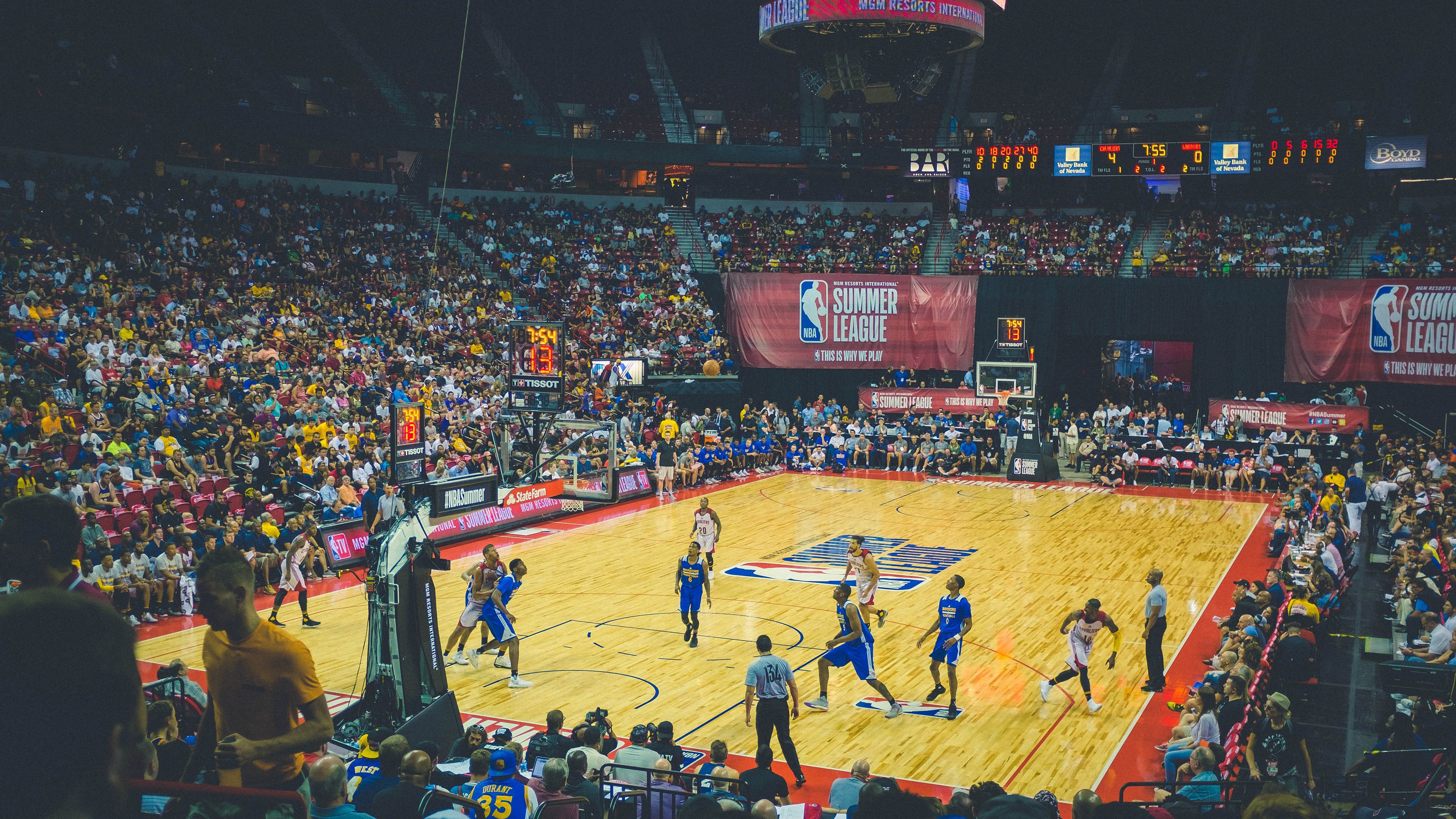 莎拉波娃王者归来，首战问鼎，点燃掘金之城，莎拉波娃王者归来首战问鼎，点燃掘金之城